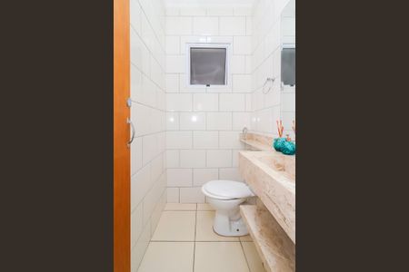 Casa de condomínio à venda com 68m², 2 quartos e 1 vagaLavabo