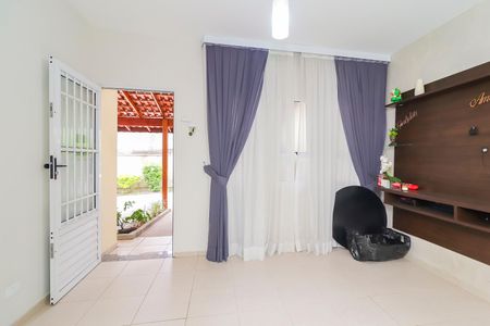 Casa de condomínio à venda com 68m², 2 quartos e 1 vagaSala