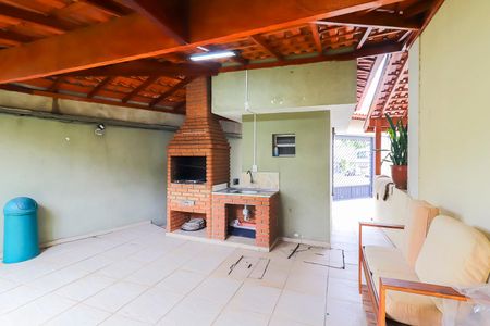 Casa de condomínio à venda com 68m², 2 quartos e 1 vagaÁrea comum - Churrasqueira