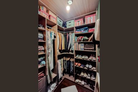 Apartamento à venda com 135m², 4 quartos e 2 vagasQuarto 4 - Suíte