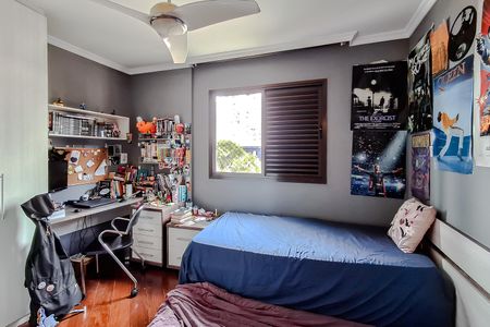 Apartamento à venda com 135m², 4 quartos e 2 vagasQuarto 3 - Suíte