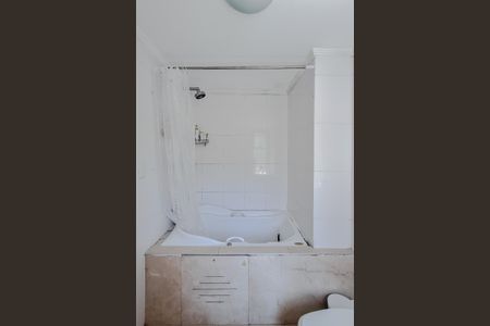 Apartamento à venda com 135m², 4 quartos e 2 vagasBanheiro da Suíte