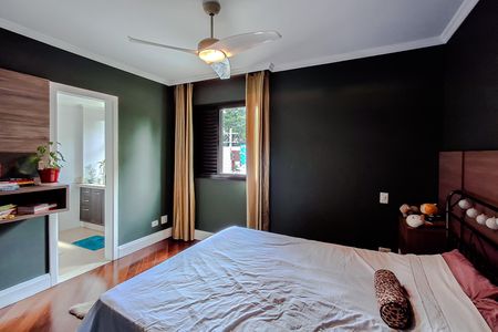 Apartamento à venda com 135m², 4 quartos e 2 vagasQuarto 4 - Suíte