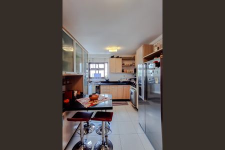 Apartamento à venda com 135m², 4 quartos e 2 vagasCozinha