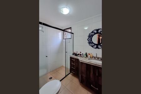 Apartamento à venda com 135m², 4 quartos e 2 vagasBanheiro da Suíte