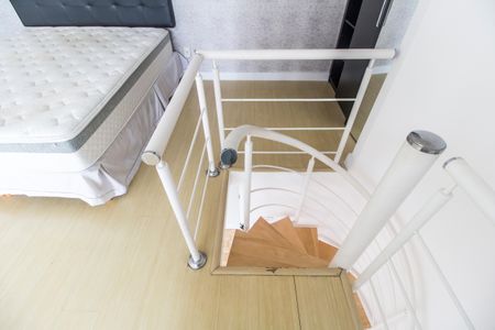 Apartamento para alugar com 55m², 1 quarto e 1 vagaEscada