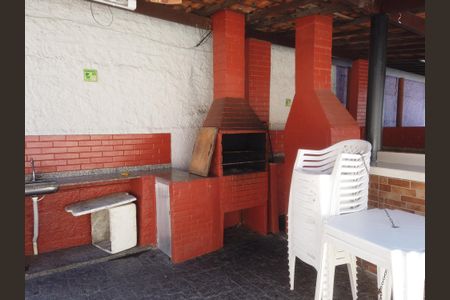 Apartamento para alugar com 55m², 2 quartos e 1 vagaÁrea comum - Churrasqueira