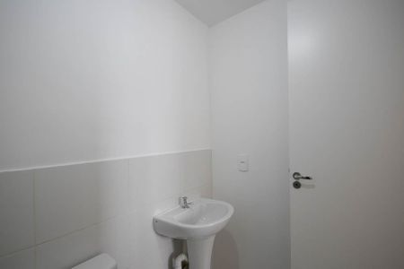 Apartamento para alugar com 43m², 2 quartos e sem vagaBanheiro 