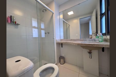 Apartamento à venda com 82m², 3 quartos e 1 vagaSuíte - Banheiro
