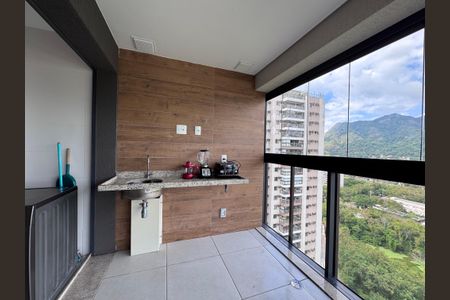 Apartamento à venda com 82m², 3 quartos e 1 vagaVaranda