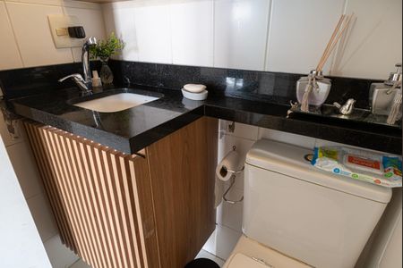 Apartamento à venda com 55m², 2 quartos e 2 vagasBanheiro 2