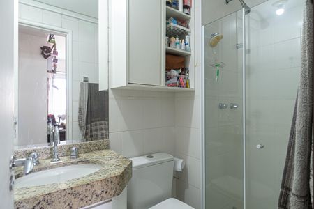 Apartamento à venda com 55m², 2 quartos e 2 vagasBanheiro da Suíte