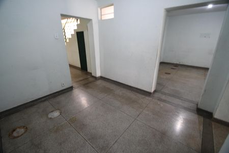 Casa para alugar com 4 quartos, 250m² em Vila Itapura, Campinas