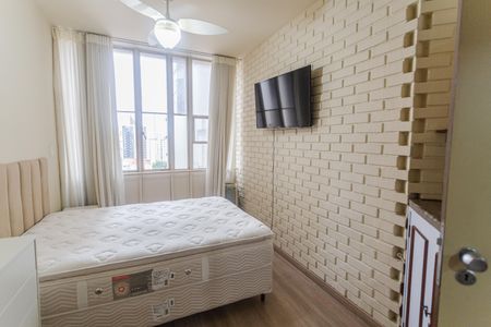 Suíte de apartamento para alugar com 1 quarto, 60m² em Funcionários, Belo Horizonte