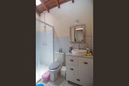 Casa à venda com 225m², 4 quartos e 2 vagasBanheiro 2