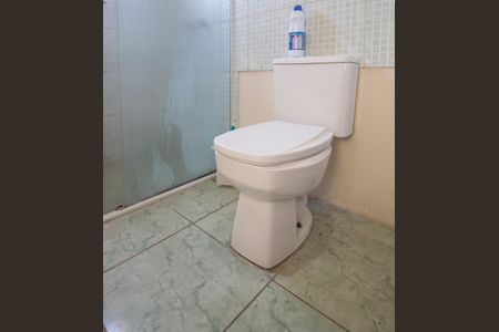 Casa à venda com 225m², 4 quartos e 2 vagasBanheiro da Suíte