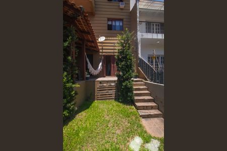 Casa à venda com 225m², 4 quartos e 2 vagasQuintal/Piscina