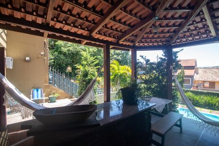 Casa à venda com 225m², 4 quartos e 2 vagasChurrasqueira