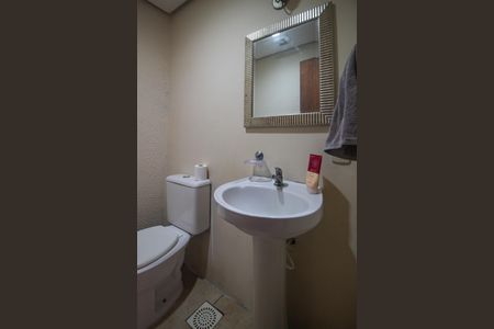 Casa à venda com 225m², 4 quartos e 2 vagasBanheiro