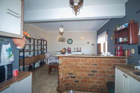 Casa à venda com 225m², 4 quartos e 2 vagasCozinha