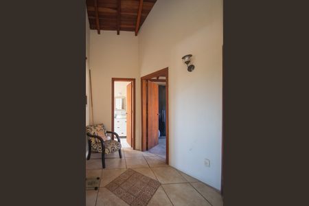 Casa à venda com 225m², 4 quartos e 2 vagasCorredor