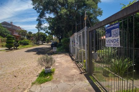 Casa à venda com 225m², 4 quartos e 2 vagasPlaca