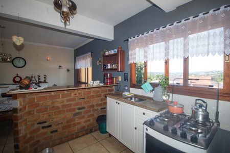 Casa à venda com 225m², 4 quartos e 2 vagasCozinha