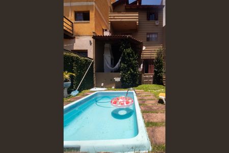 Casa à venda com 225m², 4 quartos e 2 vagasQuintal/Piscina