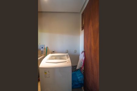 Casa à venda com 225m², 4 quartos e 2 vagasÁrea de Serviço