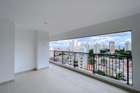 Apartamento à venda com 126m², 3 quartos e 2 vagas Apartamento à venda com 126m², 3 quartos e 2 vagasVaranda da Sala