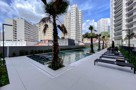 Apartamento à venda com 126m², 3 quartos e 2 vagas Apartamento à venda com 126m², 3 quartos e 2 vagasÁrea comum - Piscina