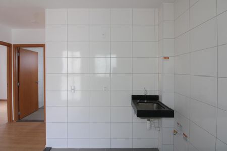 Apartamento para alugar com 45m², 2 quartos e 1 vaga Apartamento para alugar com 45m², 2 quartos e 1 vagaCozinha e Área de Serviço