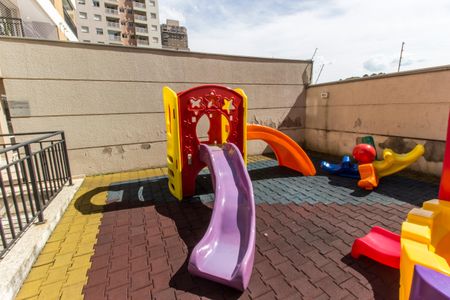Apartamento para alugar com 65m², 2 quartos e 1 vagaÁrea comum - Playground