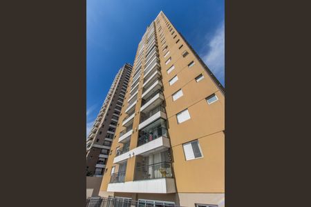 Apartamento para alugar com 65m², 2 quartos e 1 vagaFachada do bloco