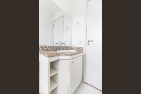 Apartamento para alugar com 65m², 2 quartos e 1 vaga Apartamento para alugar com 65m², 2 quartos e 1 vagaBanheiro da Suíte