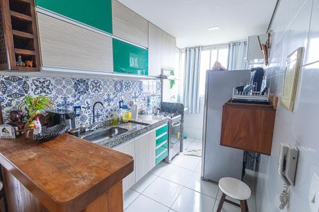 cozinha de apartamento para alugar com 2 quartos, 60m² em Manacás, Belo Horizonte