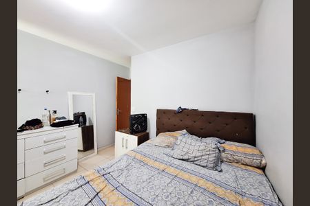 Casa para alugar com 110m², 3 quartos e 2 vagasSuíte