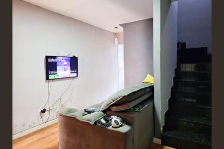 Casa para alugar com 110m², 3 quartos e 2 vagasSala