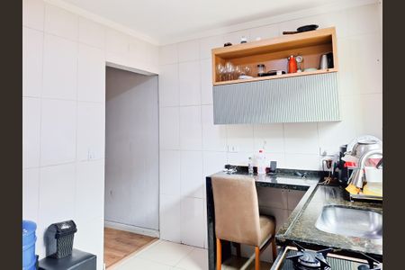 Casa para alugar com 110m², 3 quartos e 2 vagasCozinha