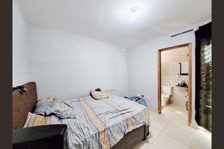 Casa para alugar com 110m², 3 quartos e 2 vagasSuíte