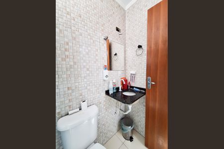 Casa para alugar com 110m², 3 quartos e 2 vagasBanheiro da Suíte