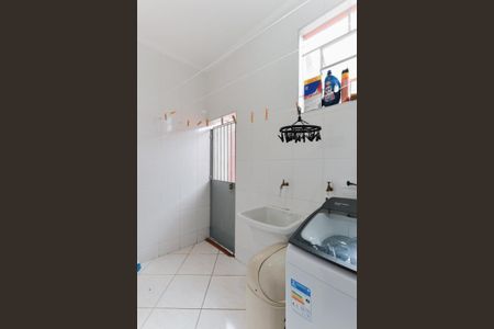 Casa à venda com 280m², 4 quartos e 2 vagasCasa 2 - Área de serviço