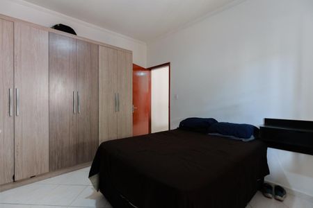 Casa à venda com 280m², 4 quartos e 2 vagasCasa 2 - Quarto