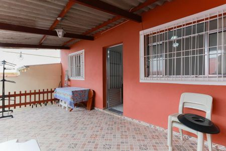 Casa à venda com 280m², 4 quartos e 2 vagasCasa 2 - Varanda e entrada