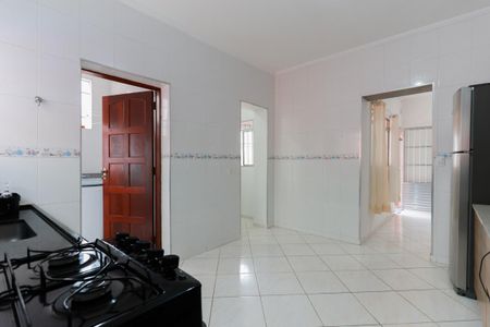 Casa à venda com 280m², 4 quartos e 2 vagasCasa 2 - Cozinha