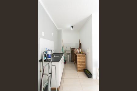 Apartamento para alugar com 34m², 2 quartos e sem vaga Apartamento para alugar com 34m², 2 quartos e sem vagaCozinha e Área de Serviço