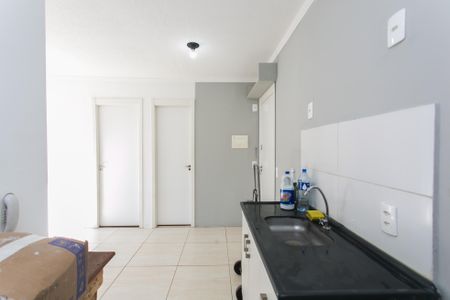Apartamento para alugar com 34m², 2 quartos e sem vaga Apartamento para alugar com 34m², 2 quartos e sem vagaCozinha e Área de Serviço
