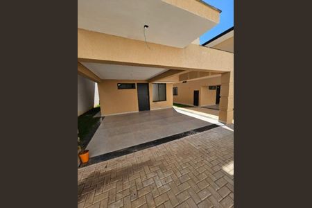 Casa de condomínio à venda com 123m², 4 quartos e 2 vagasGaragem