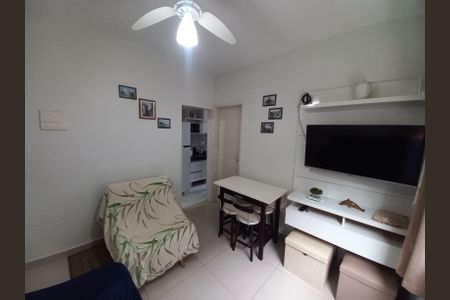 Sala de apartamento para alugar com 1 quarto, 47m² em Itararé, São Vicente