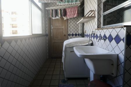 Apartamento para alugar com 170m², 3 quartos e 1 vaga Apartamento para alugar com 170m², 3 quartos e 1 vagaÁrea de Serviço